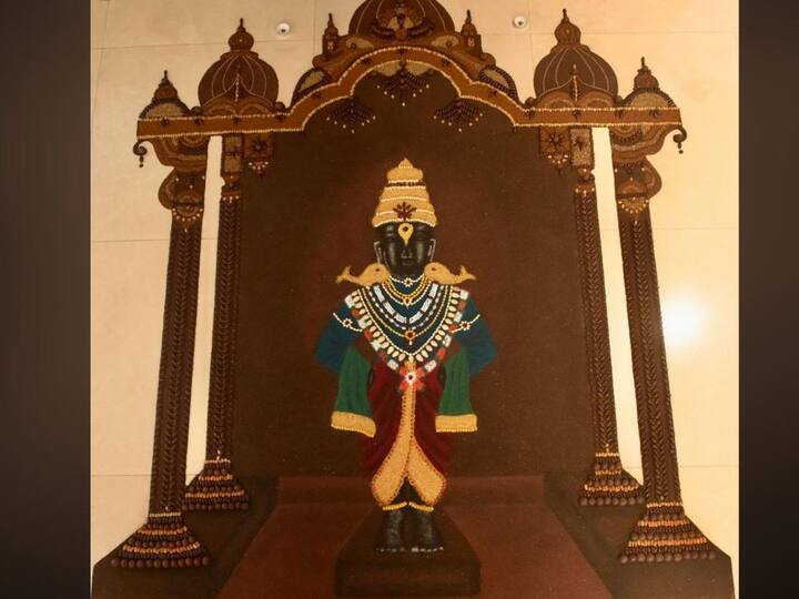 सोबतच रांगोळीच्या माध्यमातून तयार करणाऱ्या आलेल्या प्रतिमेत विठ्ठलाचे सावळे रूप देखील यावे म्हणून, विशेष प्रयत्न करण्यात आले आहे.