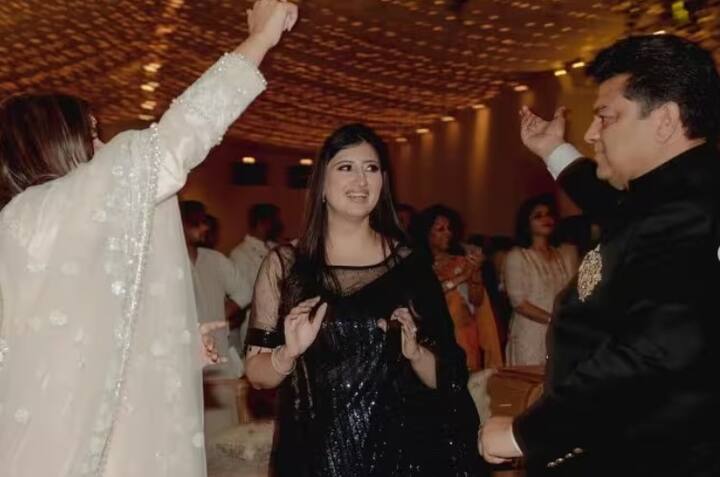 राघवची धाकटी बहीण व्यवसायाने चार्टर्ड अकाऊंटंट आहे.