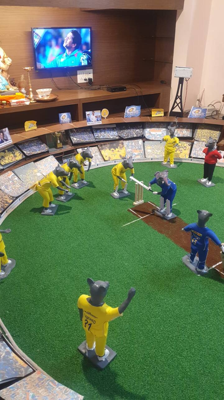 पुणे शहरातील सार्वजनिक मंडळांचा असा उत्साह असताना घरगुती गणपतीही आकर्षणाचे केंद्र ठरले आहे.