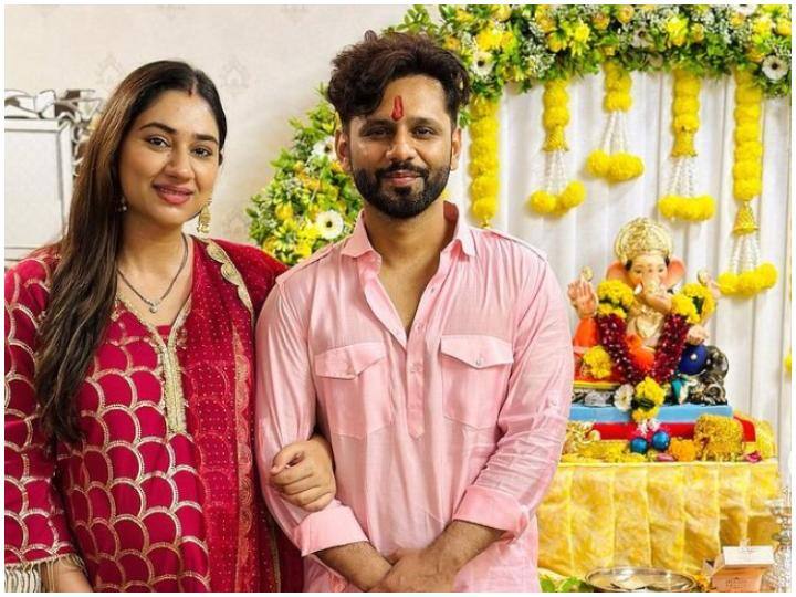 Rahul Vaidya And Disha Parmar Express their feelings after becoming parents of daughter बेटी की मां बनने के बाद खुशी से फूली नहीं समा रहीं  Disha Parmar, एक्ट्रेस बोलीं- जब वो मेरी आंखों में देखती है तो मेरा दिल..'