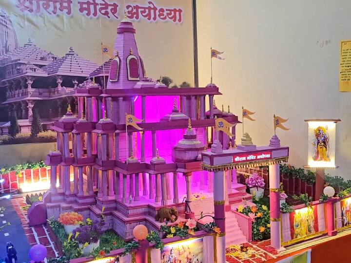 काठी, कागद, माचीसच्या काड्या, कागदी पुठ्ठ्याचा वापर या देखाव्यासाठी करण्यात आलाय.