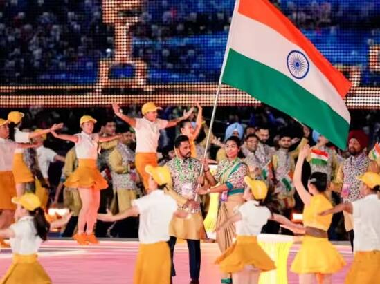 Asian Games 2023 Opening Ceremony: ਏਸ਼ੀਆਈ ਖੇਡਾਂ 2023 ਦਾ ਉਦਘਾਟਨੀ ਸਮਾਰੋਹ ਅੱਜ (23 ਸਤੰਬਰ) ਨੂੰ ਹੋਇਆ। ਇਸ ਵਾਰ ਏਸ਼ੀਆਈ ਖੇਡਾਂ ਦਾ 19ਵਾਂ ਐਡੀਸ਼ਨ ਹੋਵੇਗਾ, ਜੋ ਚੀਨ ਦੇ ਹਾਂਗਜ਼ੂ ਵਿੱਚ ਹੋਵੇਗਾ।