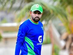 'बाबर आजम को आज भी टी20 में मेडन ओवर डाल सकता हूं...', पूर्व पाक तेज गेंदबाज ने किया यह दावा