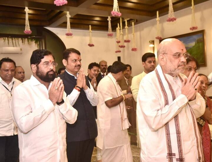 Amit Shaha Mumbai Visit : केंद्रीय गृहमंत्री अमित शाह यांनी आज मुख्यमंत्री आणि उपमुख्यमंत्र्यांच्या निवासस्थानी भेट दिली.