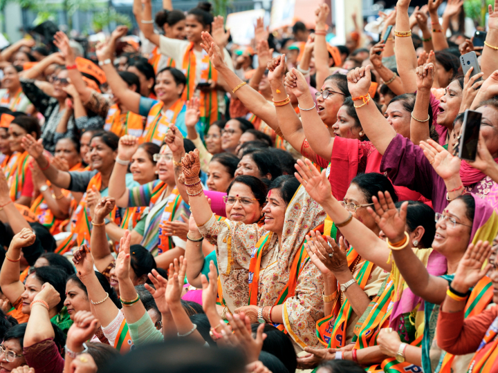 president draupadi murmu signs Women Reservation Bill नारी शक्ति वंदन अधिनियम को राष्ट्रपति ने दी मंजूरी, 33 प्रतिशत महिला आरक्षण बना कानून