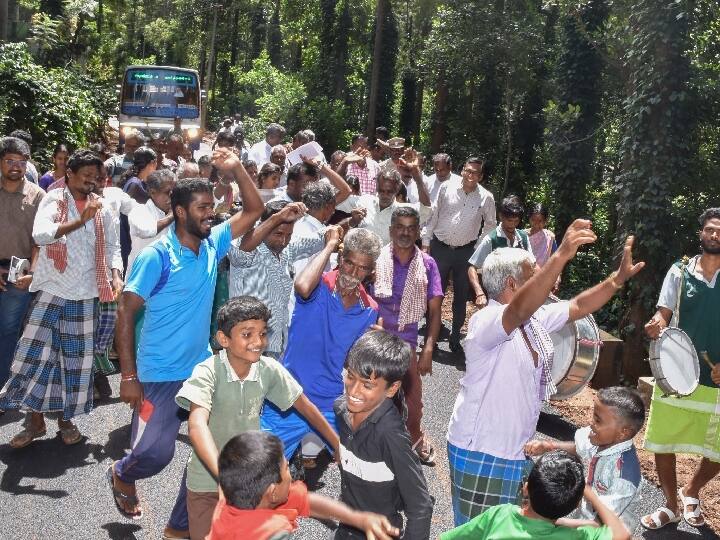 Salem Villagers danced and sang to welcome the construction of road and bus facility, which has been a demand for 35 years for Yercaud hill village TNN ஏற்காடு மலைக் கிராமத்திற்கு 35 ஆண்டுக்கு பின் சாலை, பேருந்து வசதி - கிராம மக்கள் ஆடி, பாடி வரவேற்பு