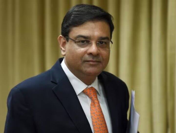 'RBI के पूर्व गवर्नर उर्जित पटेल से नाराज थे पूर्व वित्त मंत्री अरुण जेटली', पूर्व वित्त सचिव की किताब में दावा Former Finance Secretary Subhash Chandra Garg claimed that PM Modi had compared former RBI Governor Urjit Patel to a snake 'RBI के पूर्व गवर्नर उर्जित पटेल से नाराज थे पूर्व वित्त मंत्री अरुण जेटली', पूर्व वित्त सचिव की किताब में दावा