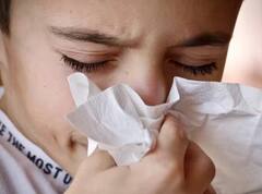 Home remedies for cold: ਜੇਕਰ ਬਦਲਦੇ ਮੌਸਮ 'ਚ ਤੁਹਾਡੇ ਬੱਚੇ ਨੂੰ ਵੀ ਵਾਰ-ਵਾਰ ਹੋ ਰਿਹਾ ਜ਼ੁਕਾਮ, ਤਾਂ ਅਪਣਾਓ ਇਹ ਤਰੀਕੇ, ਤੁਰੰਤ ਆਵੇਗਾ ਆਰਾਮ