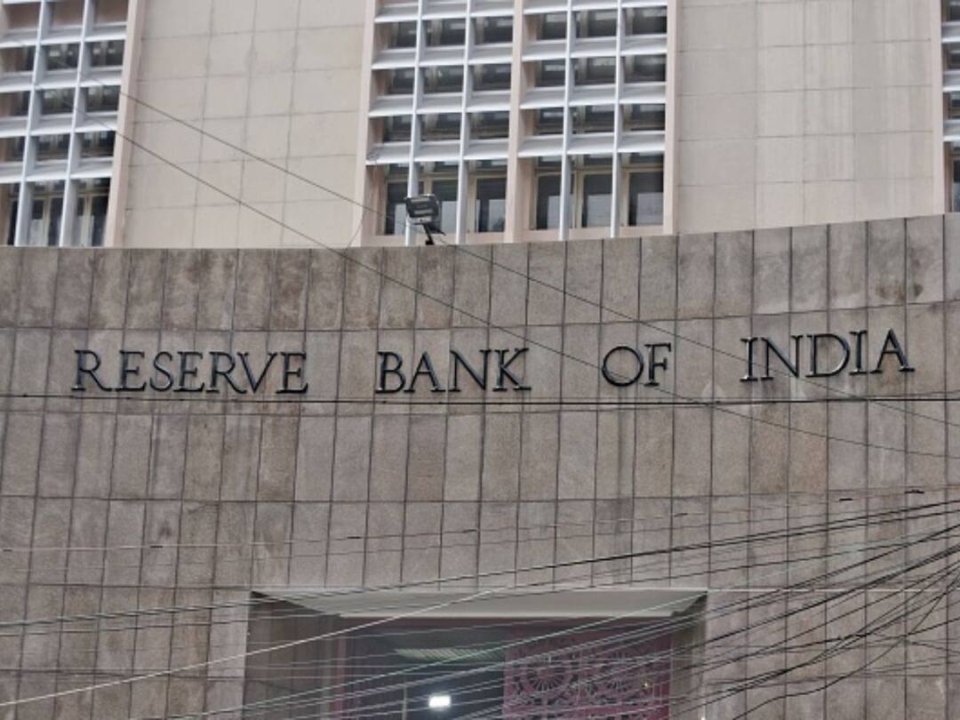 RBI Monetary Policy Committee Upcoming MPC Interest Rate Unchanged As Inflation Remains High Experts RBI To Potentially Keep Interest Rate Unchanged As Inflation Remains High: Experts