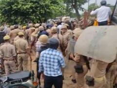 आगरा के दयालबाग सत्संग पीठ में बवाल, अवैध कब्जा हटाने गई पुलिस पर पथराव