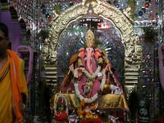 Ganeshostav 2023 :  नवसाला पावणारा नांदेडमधील पाळजचा लाकडी गणपती, पाहा फोटो