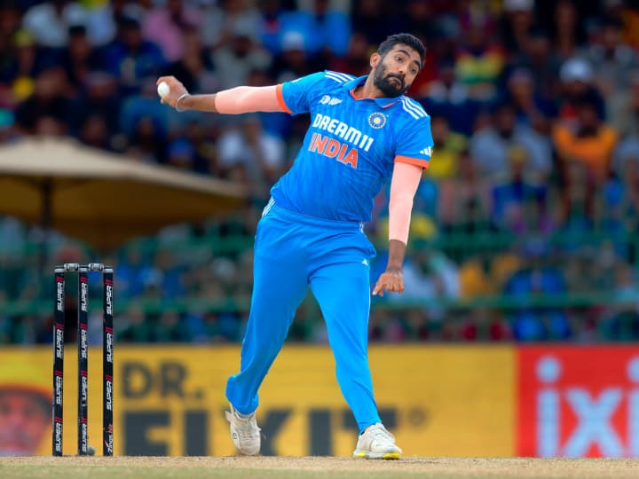 IND vs AUS 2nd ODI Indian Pacer Jasprit Bumrah will not be part of Indore ODI against Australia Mukesh Kumar replaced him IND vs AUS: जसप्रीत बुमराह इंदौर वनडे का नहीं होंगे हिस्सा, बीसीसीआई ने रिप्लेसमेंट का एलान किया