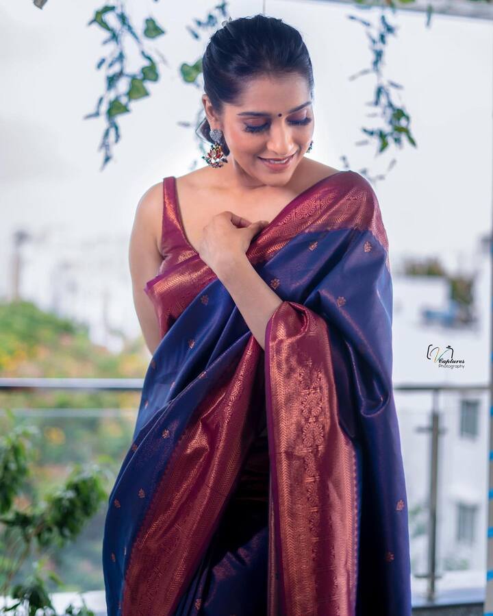 కన్నడ డబ్బింగ్ ‘హాస్టల్ బాయ్స్’లో కూడా ప్రత్యేక పాత్రలో కనిపించారు.