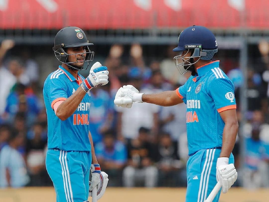 IND vs AUS 2nd ODI LIVE Score Updates India vs Australia Match Highlights Scorecard Updates Online Commentary Holkar Stadium IND vs AUS 2nd ODI LIVE: ஆஸ்திரேலியாவை தட்டித் தூக்கி தொடரை வென்ற இந்திய இளம்படை