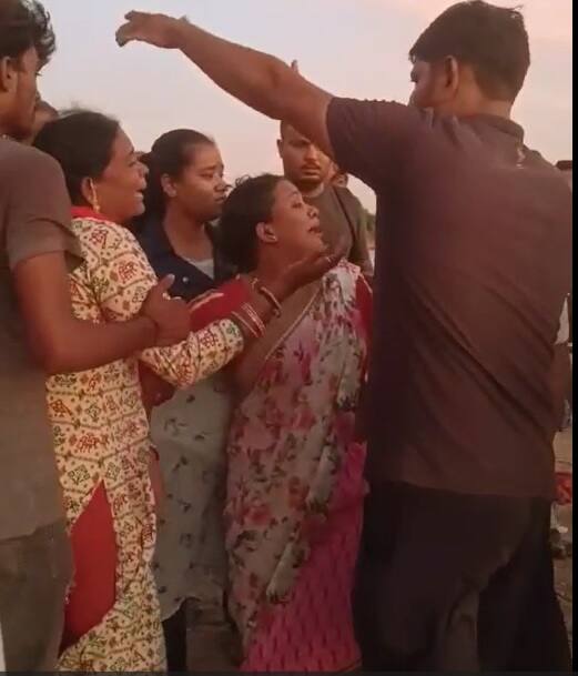 3 people died and 2 were injured after they drowned during Ganesha visharjan  in Kutch  Gandhidham કચ્છમાં ગણેશ વિસર્જન સમયે ઘટી મોટી દુર્ઘટના, 3 લોકોના મોત, 2 ઇજાગ્રસ્ત, ખુશીના પ્રંસગમાં માતમ