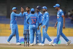 IND vs AUS: ਆਸਟ੍ਰੇਲੀਆ ਖਿਲਾਫ ਤੀਜੇ ਵਨਡੇ ਤੋਂ ਬਾਹਰ ਹੋਏ ਅਕਸ਼ਰ ਪਟੇਲ, ਜਾਣੋ ਉਨ੍ਹਾਂ ਦੀ ਜਗ੍ਹਾ ਮੈਦਾਨ 'ਚ ਕੌਣ ਉਤਰੇਗਾ