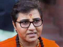 मालेगांव ब्लास्ट केस: अदालत में सुनवाई के दौरान रो पड़ीं प्रज्ञा सिंह ठाकुर, किया गया था ये सवाल