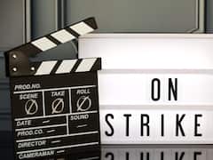 Hollywood Writes At Strike Reach Tentative Deal With Studios