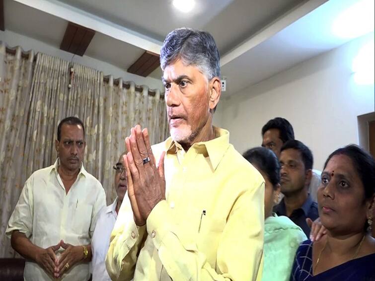 Supreme court refuses to give Chandrababu Naidu an exception  urgent hearing on September 26 சட்ட போராட்டத்தில் வெற்றி பெறுவாரா சந்திரபாபு நாயுடு? நாளை அவசர வழக்காக எடுக்கும் உச்ச நீதிமன்றம்