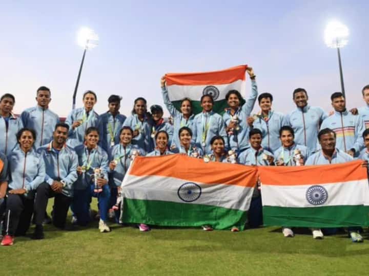 Indian Womens Cricket Team Win Gold INDW vs SLW Asian Games 2023 Latest Sports News Asian Games 2023: भारतीय महिला क्रिकेट टीम ने कमाल की ऑलराउंड परफॉर्मेंस देकर इतिहास रचा