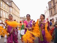 Scotland Ganeshostav 2023 :  स्कॉटलँडमध्ये  ढोल-ताशांचा गजर, गणेशोत्सवाचा परदेशातही उत्साह