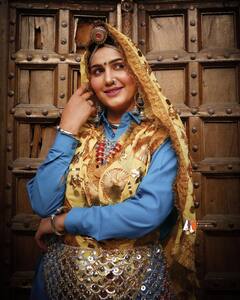 Sapna Choudhary House Inside: दिल्ली से इस आलीशान घर में रहती हैं हरियाणी की देसी क्वीन, इंटीरियर देख फटी रह जाएंगी आंखे