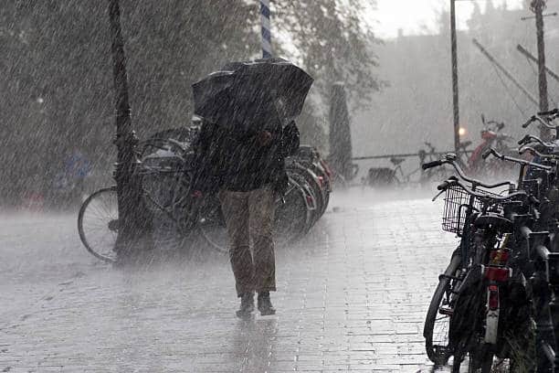 Maharashtra Weather Update Today IMD Rain alert in maharashtra vidarbh madhya maharashtra Unseasonal Rain marathi news Unseasonal Rain : महाराष्ट्राला पुन्हा अवकाळीचा धोका! राज्यात 'या' भागात पावसाची शक्यता