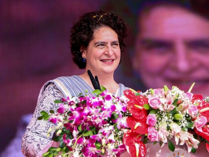 MP Election: धार में अगले महीने जन आक्रोश यात्रा में प्रियंका गांधी भरेंगी हुंकार, जानिये उनके दौरे के क्या हैं सियासी मायने? Congress General Secretary Priyanka Gandhi will address rally at end of Jan Aakrosh Yatra in Dhar in October MP Election: धार में अगले महीने जन आक्रोश यात्रा में प्रियंका गांधी भरेंगी हुंकार, जानिये उनके दौरे के क्या हैं सियासी मायने?