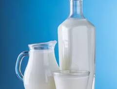 Milk: ਤੁਹਾਡੇ ਘਰ ਆ ਰਿਹਾ ਦੁੱਧ ਅਸਲੀ ਜਾਂ ਨਕਲੀ? ਇਨ੍ਹਾਂ ਤਰੀਕਿਆਂ ਨਾਲ ਲੱਗ ਸਕਦਾ ਪਤਾ