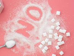 Health Tips: ज्यादा चीनी खाने से हेल्थ पर क्या असर पड़ता है? रिसर्च में हुआ चौंकाने वाला खुलासा