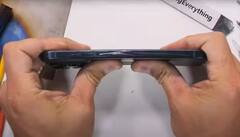 iPhone 15 સીરિઝનો બેક ગ્લાસ તૂટી જાય તો કેટલો થશે ખર્ચ? એટલામાં તો આવી જાય એક એન્ડ્રોઇડ ફોન