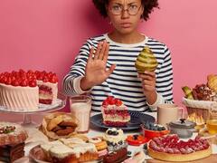 Health Tips: ज्यादा चीनी खाने से हेल्थ पर क्या असर पड़ता है? रिसर्च में हुआ चौंकाने वाला खुलासा