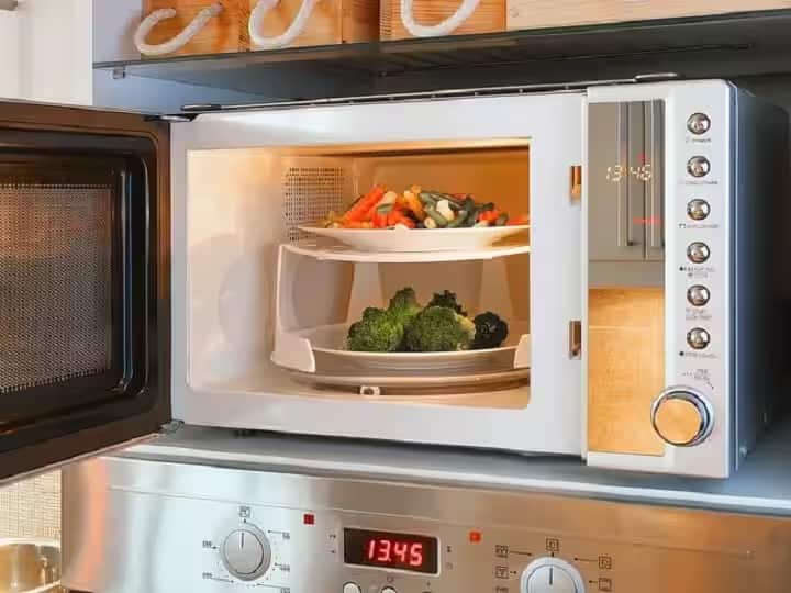 Never heat these food items in the oven, otherwise you will have to regret it for a long time ઓવનમાં ક્યારેય આ ખાદ્ય પદાર્થોને ગરમ કરવા નહીં, નહીં તો તમારે લાંબા સમય સુધી પસ્તાવું પડશે