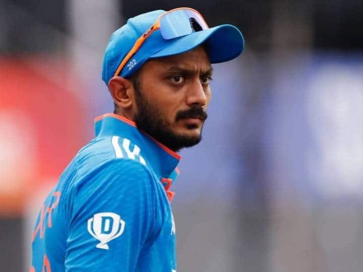 IND vs AUS: अक्षर पटेल के वर्ल्ड कप में खेलने पर संशय, ऑस्ट्रेलिया के खिलाफ तीसरे वनडे से हो सकते हैं बाहर IND vs AUS Axar Patel likely to be ruled out from the third ODI vs Australia in Rajkot IND vs AUS: अक्षर पटेल के वर्ल्ड कप में खेलने पर संशय, ऑस्ट्रेलिया के खिलाफ तीसरे वनडे से हो सकते हैं बाहर