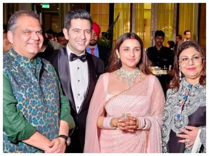 Raghav chadha parineeti chopra reception Pics: राघव चड्ढा और परिणीति चोपड़ा शादी के बंधन में बंध चुके हैं. 24 सितंबर को कपल ने उदयपुर में शादी रचाई, जिसकी तस्वीरें सोशल मीडिया पर धूम मचा रही हैं.