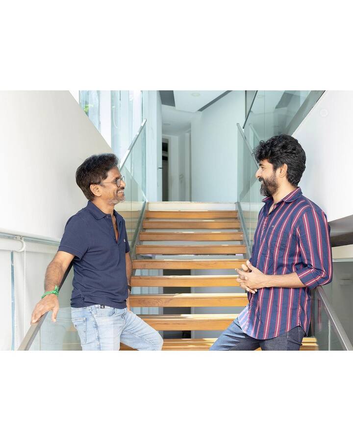 சிவகார்த்திகேயன் மற்றும் ஏ.ஆர்.முருகதாஸிற்கு பலரும் வாழ்த்துகளை தெரிவித்து வருகின்றனர்.