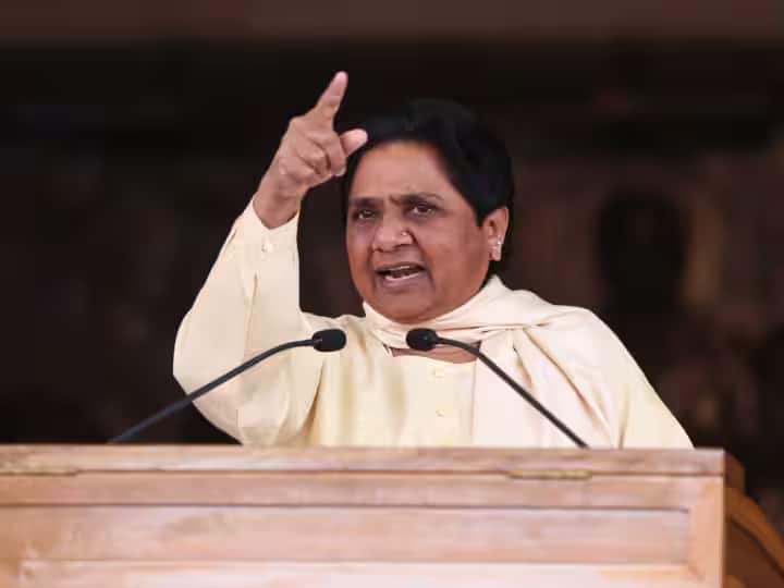 Ambedkar Death Anniversary 2023 BSP Mayawati slams Modi government for free ration scheme UP Politics: मोदी सरकार के फ्री राशन पर मायावती का तंज, 'जनता को बनाया सरकारी अनाज का मोहताज'