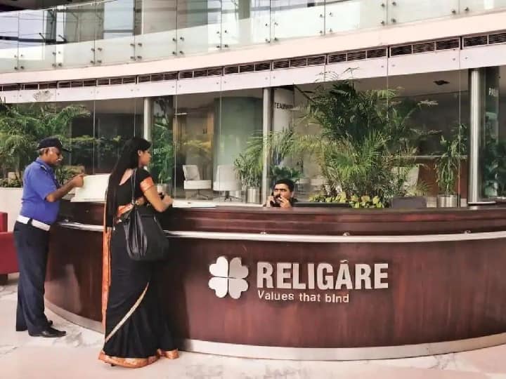 Burman Family of Dabur open offer for 26 per cent religare enterprises stake Religare Open Offer: डाबर के बाद रेलिगेयर पर कंट्रोल की तैयारी, ओपन ऑफर लेकर आई बर्मन फैमिली, 26 फीसदी शेयरों पर नजर