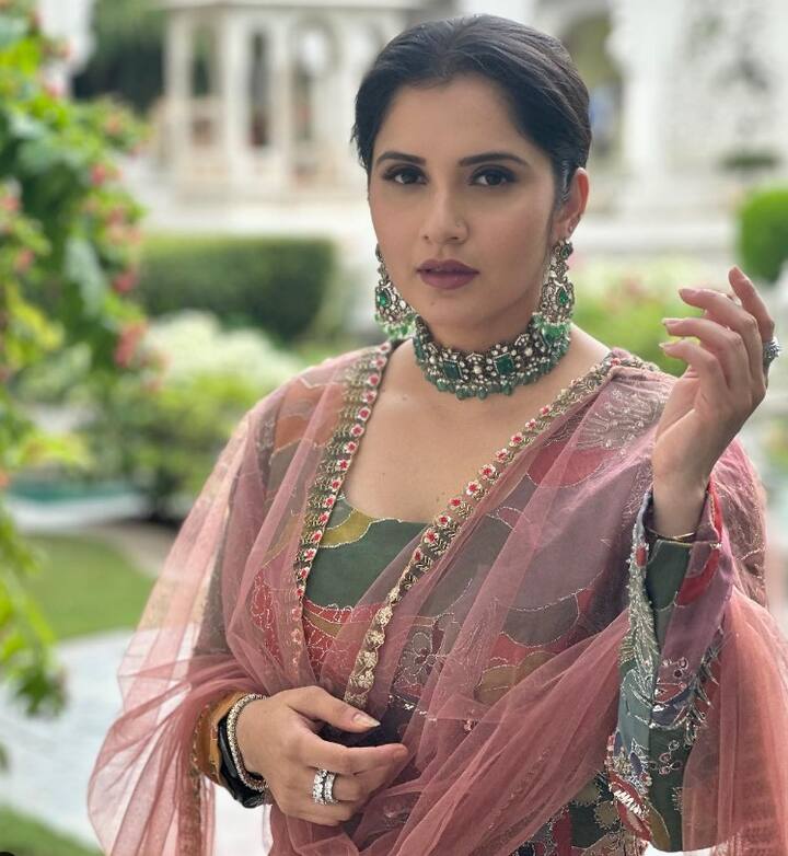 सानिया मिर्जा ने परिणीति-राघव की शादी के वेन्यू उदयपुर पैलेस से कईं तस्वीरें सोशल मीडिया पर शेयर की हैं.