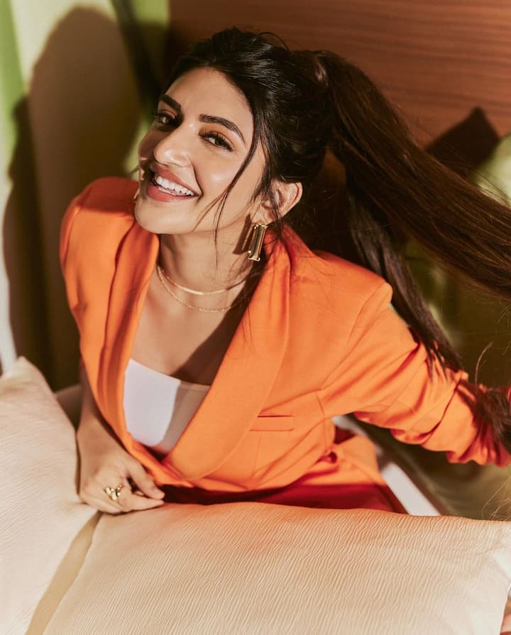 శ్రీలీల తన లేటెస్ట్ ఫొటోలు ఇన్స్టాగ్రామ్లో షేర్ చేశారు.