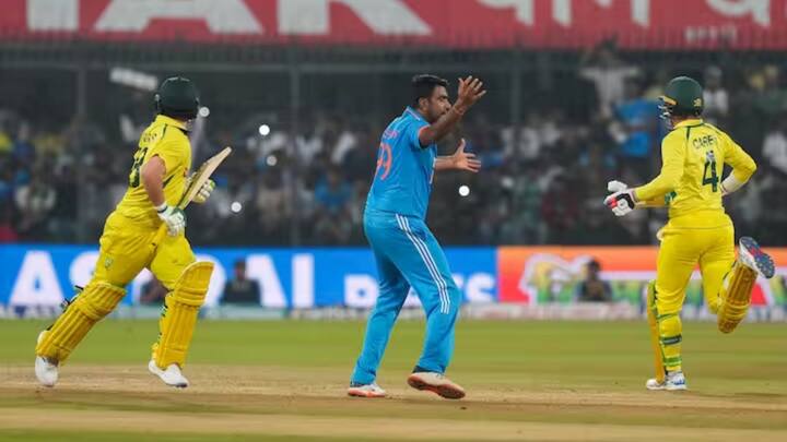 দীর্ঘ ২০ মাস পর অস্ট্রেলিয়ার বিরুদ্ধে সিরিজে ভারতীয় ওয়ান ডে দলে আর অশ্বিন সুযোগ পাওয়ায় অনেকেই বিস্মিত হয়েছিলেন।