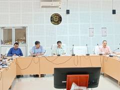 बस्ती मंडल में 300 से अधिक प्रोजेक्ट अधर में लटके, कमिश्नर ने जारी किए सख्त निर्देश