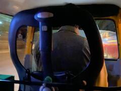 भारत का अल्ट्रा प्रो मैक्स जुगाड़, ऑटो रिक्शा में लगा दी गेमिंग चेयर- खूब वायरल हो रही ये तस्वीर