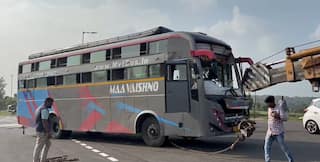 Bus Accident: શામળાજી રૉડ પર બસ પલટી ખાઇ જતાં 16 મુસાફરો ઘાયલ, બે ક્રેનની મદદથી હટાવાઇ બસ