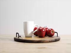 Apple: ਦਿਨ ਵਿੱਚ ਇਸ ਵੇਲੇ ਸੇਬ ਖਾਣਾ ਹੋ ਸਕਦਾ ਹਾਨੀਕਾਰਕ, ਜਾਣੋ ਸੇਬ ਖਾਣ ਦਾ ਸਹੀ ਸਮਾਂ