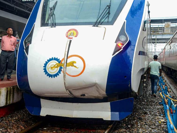Hyderabad Bengaluru Vande Bharat Express Check Routes Fare Stoppages Timings All Train Details Hyderabad-Bengaluru Vande Bharat Express: Check Routes, Fare, Stoppages, Timings