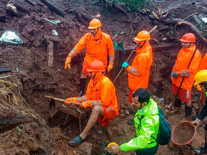 Maharashtra Raigarh Irshalwadi Landslide Why even after two months villagers are living under shadow of terror Raigarh landslide: महाराष्ट्र के रायगढ़ में भूस्खलन की चपेट में आने के दो माह बाद भी क्यों दहशत के साये में जी रहे हैं लोग?