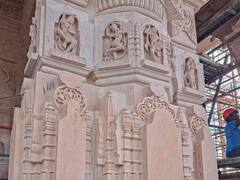 Ayodhya News: અયોધ્યામાં આકાર લેવા લાગ્યુ ભવ્ય રામ મંદિર, ઠેર ઠેર જોવા મળી કોતરણી, જુઓ તાજા તસવીરો....