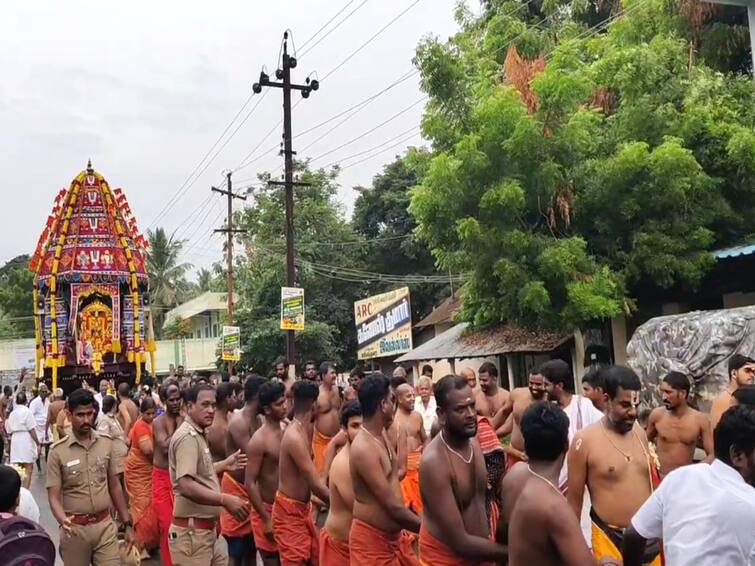 mayiladuthurai Pallavarayan Pettai Srinivasa Perumal Temple car Festival  Devotees Mayiladuthurai: வெகுவிமரிசையாக நடைபெற்ற பல்லவராயன் பேட்டை ஸ்ரீனிவாச பெருமாள் ஆலய திருத்தேர் விழா!