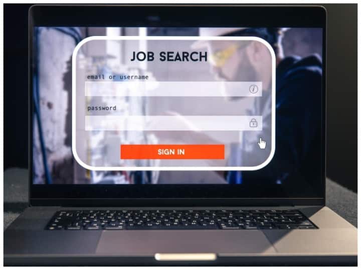 बिहार स्टाफ सेलेक्शन कमीशन ने सेकेंड इंटर लेवल कंबाइंड कांपटीटिव एग्जामिनेशन 2023 के लिए आवेदन आमंत्रित किए हैं. इसी के बेस पर सेलेक्शन होगा.